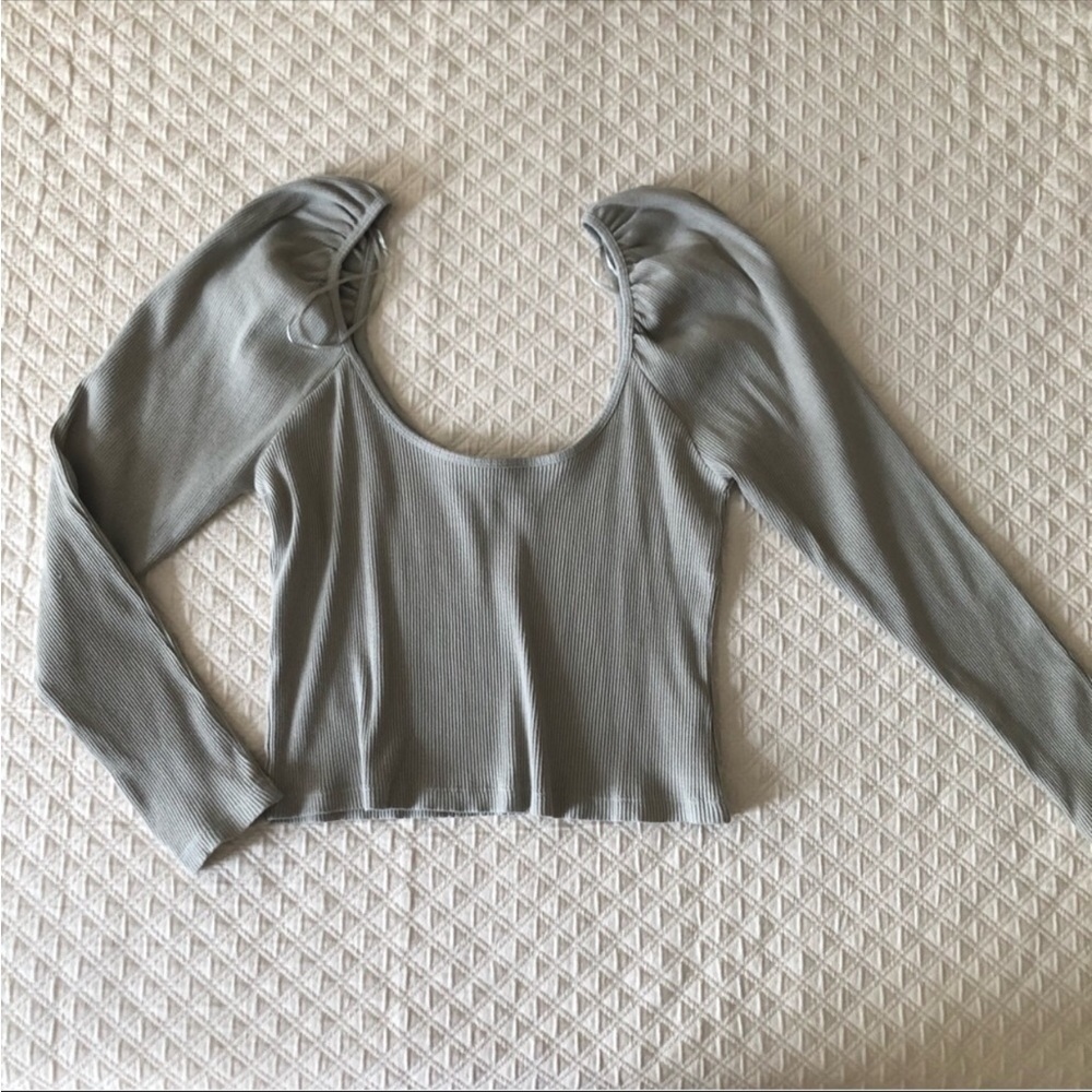 Zara size m cropped long sleeve bundle only